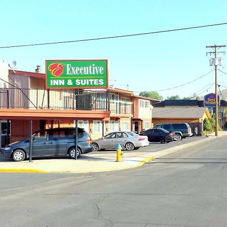 Executive Inn & Suites Lakeview Zewnętrze zdjęcie
