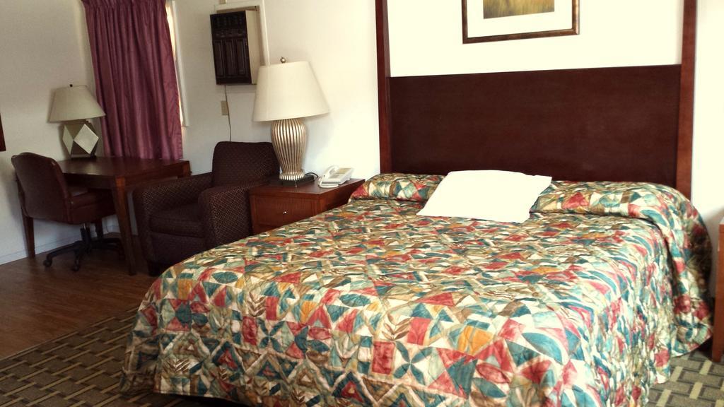 Executive Inn & Suites Lakeview Pokój zdjęcie
