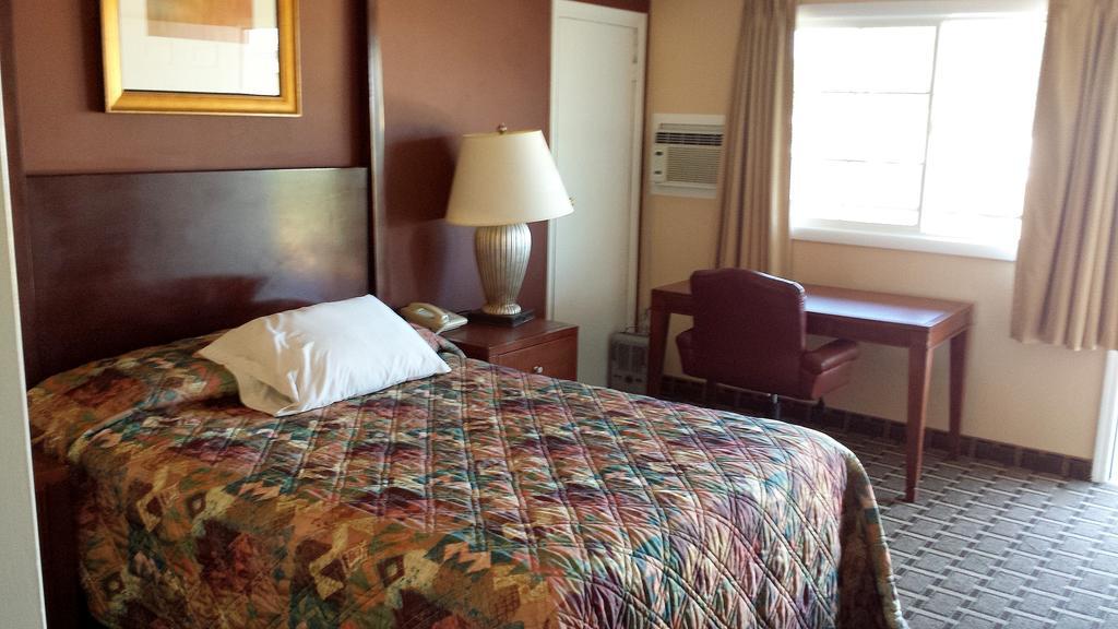 Executive Inn & Suites Lakeview Pokój zdjęcie