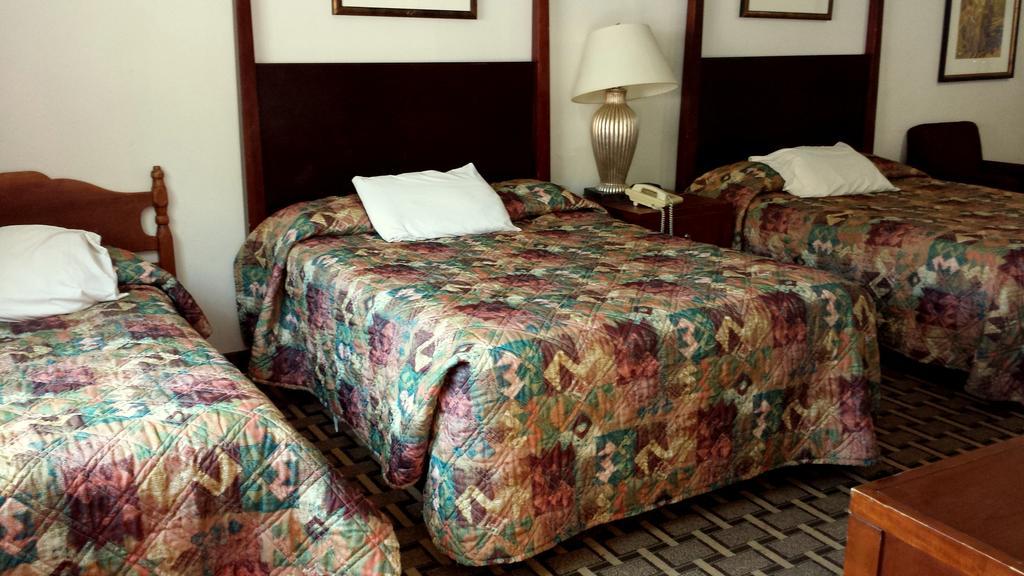 Executive Inn & Suites Lakeview Pokój zdjęcie